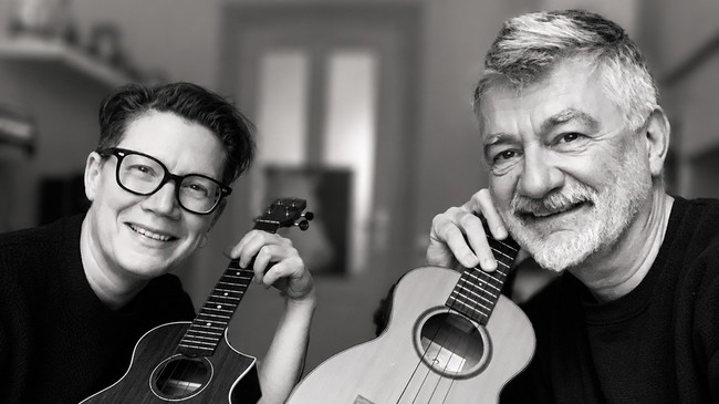 Queer Cronies a singing, washboard, ukulele extravaganza