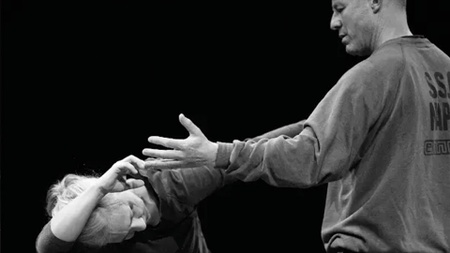 TANZWORKSHOP “Continued Adventures of the Apple”