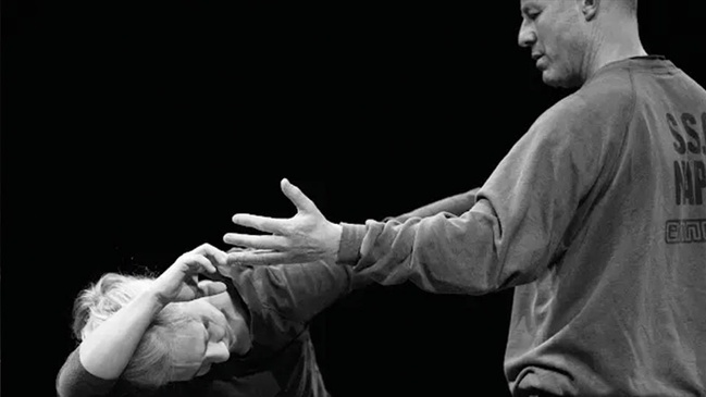 TANZWORKSHOP “Continued Adventures of the Apple”