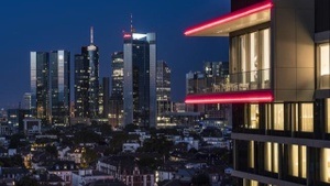 Kaviar-Tasting mit spektakulärem Ausblick auf Frankfurts Skyline!