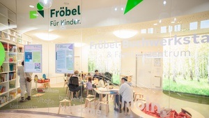 Gemeinsam für Kinderrechte! UNICEF-Hamburg zu Gast in der Fröbel-Buchwerkstatt