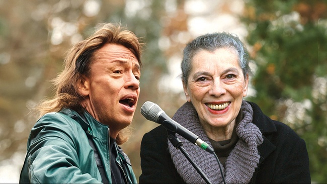 KARSTEN TROYKE „Alle diese Lieder“ zu Gast BETTINA WEGNER