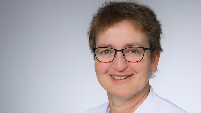 Herzinfarkt, Inkontinenz, Diabetes, Depression: Wie bessere Nachsorge Mütter vor Krankheiten im Alter bewahrt – und warum sie bislang ausbleibt