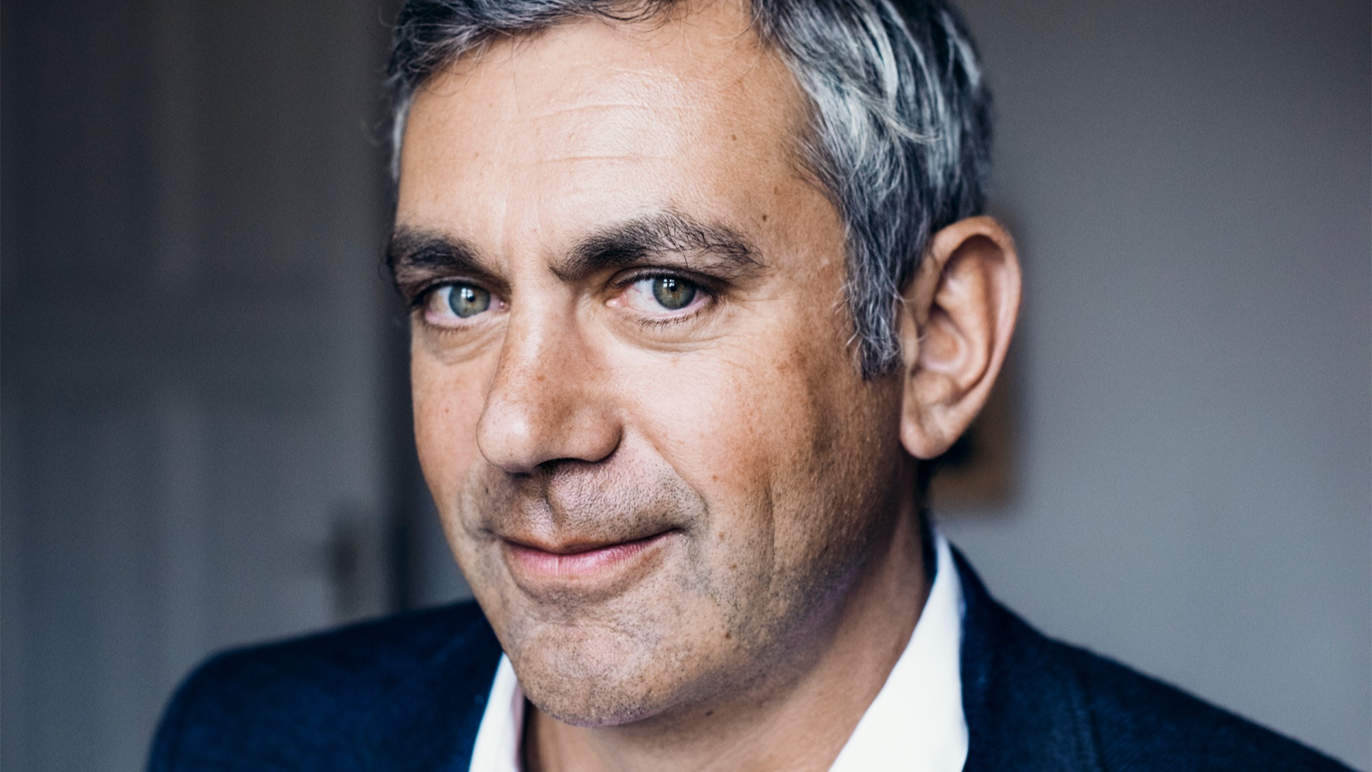 Wörterleuchten »Das geheime Leben der Deutschen« Musikalische Lesung mit Wladimir Kaminer