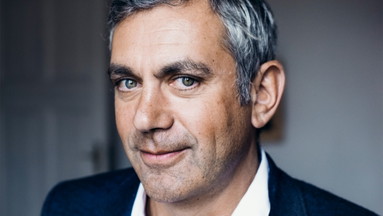 Wörterleuchten »Das geheime Leben der Deutschen« Musikalische Lesung mit Wladimir Kaminer