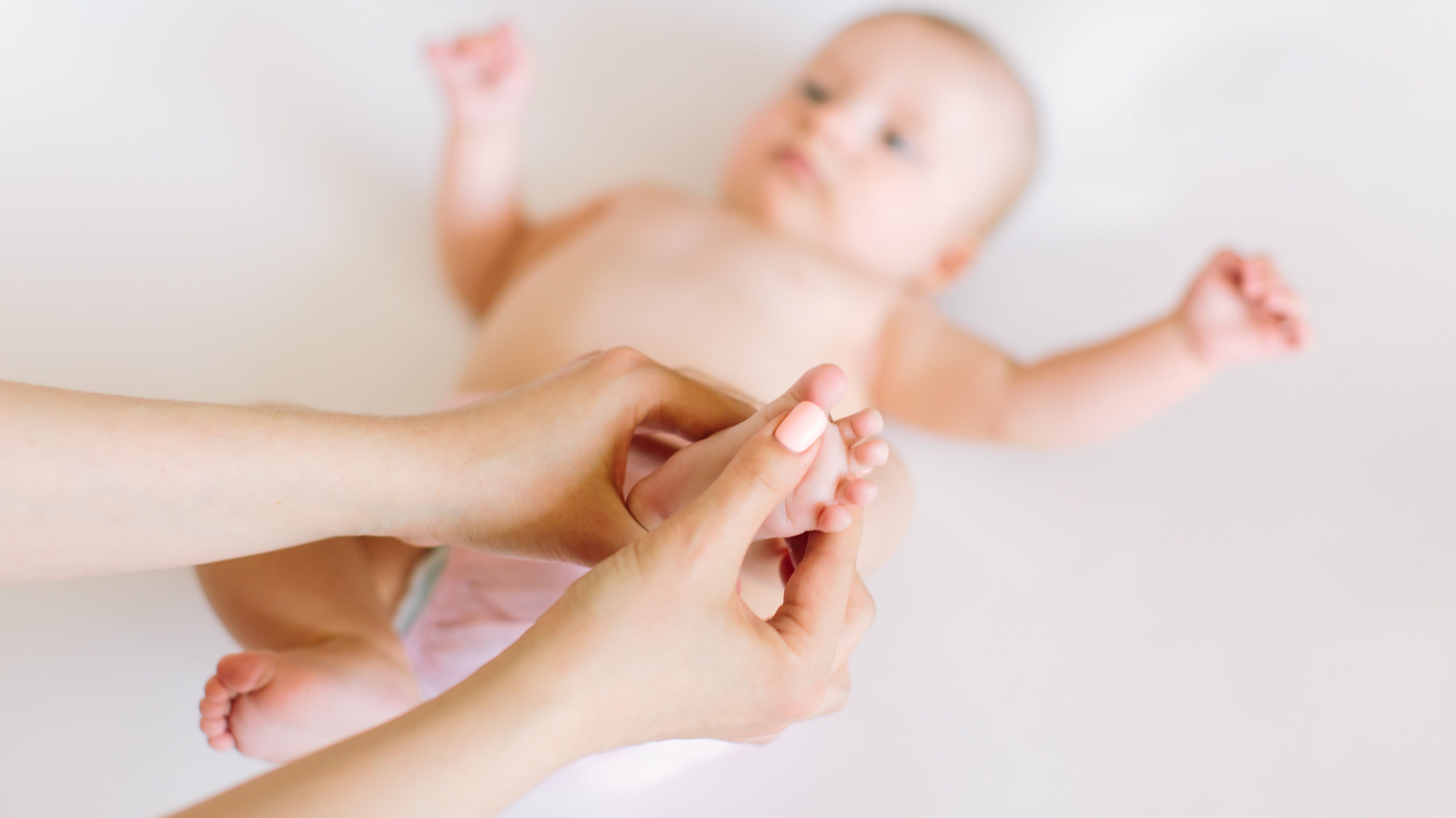 Babymassage mit Elementen des Babyyoga  (Kinder geboren 07-09/26 )
