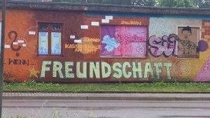 „F – Freundschaft“ von Anna Lena Wenzel