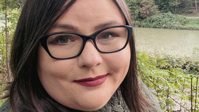 Emily Bähr: Gilded Ruin - Gods of New Olympia