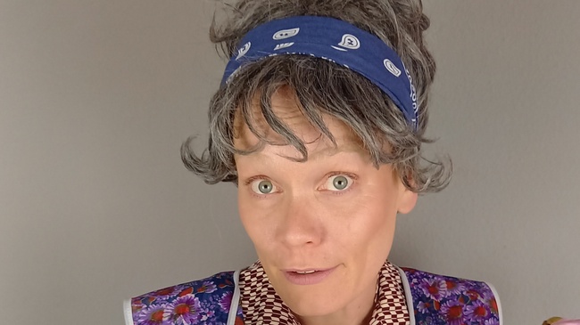 Anneliese: jetzt wird gefeudelt