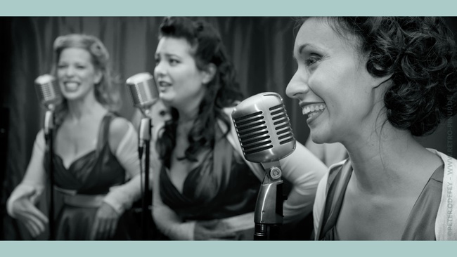 Fräulein Swing *50 Jahre Trödelmarkt Aachener Platz