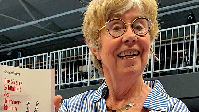Gerda Laufenberg "Die bizarre Schönheit der Trümmerblumen"