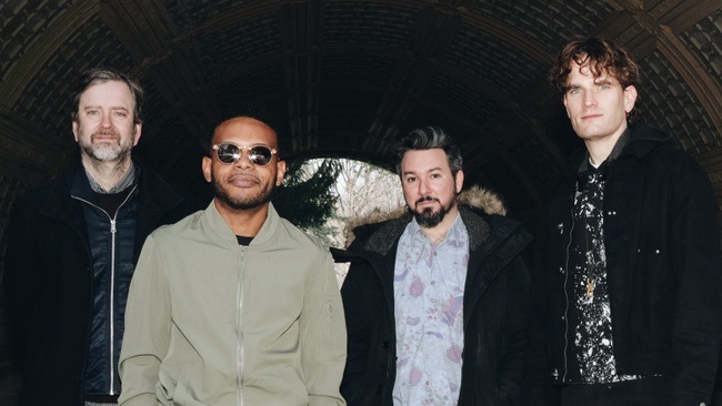 TOBIAS MEINHART QUARTET »LIGHT & SHADOW« (NYC, US)