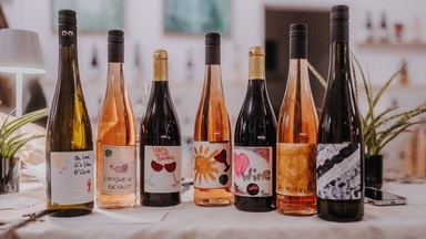 Paint Your Wine Label in Berlin