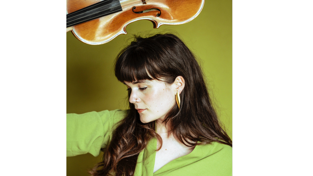 Couch & Konzert - ROOSMARIJN TUENTER -