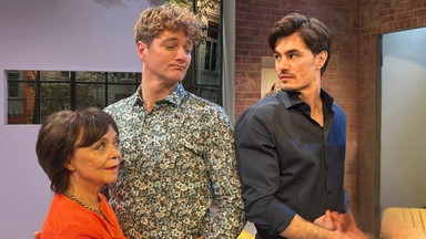 …und das ist gut so! - Eine Komödie für mehr als die halbe Familie von René Heinersdorff mit Simone Rethel u.v.a.