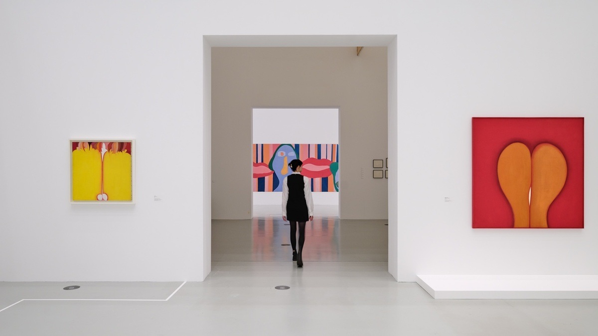 HUGUETTE CALAND – A LIFE IN A FEW LINES