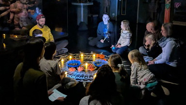 NACHTS IM MUSEUM: Taschenlampenführung Kids