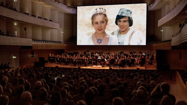 Drei Haselnüsse für Aschenbrödel