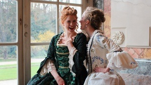 KOSTÜMFÜHRUNG mit der Kammerzofe