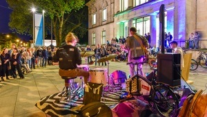 BIKE IT! Stage – Durch die Lange Nacht der Museen mit Lucky Mirlo auf der Velostage