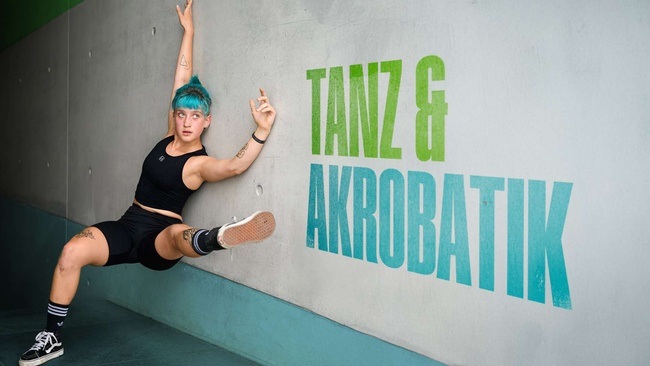 TANZ & AKROBATIK