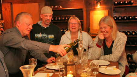 Gourmetweinprobe mit Champagner und französischen Chansons