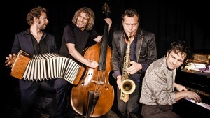 Quadro Nuevo: HAPPY Deluxe