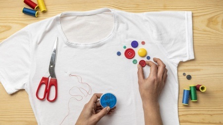 Samstags im Museum: Gestalte dein T-Shirt! – ein Textil-Workshop mit der Modedesignerin Caroline Sell