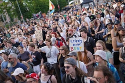 Hand in Hand Leipzig - Für Demokratie & Menschenrechte