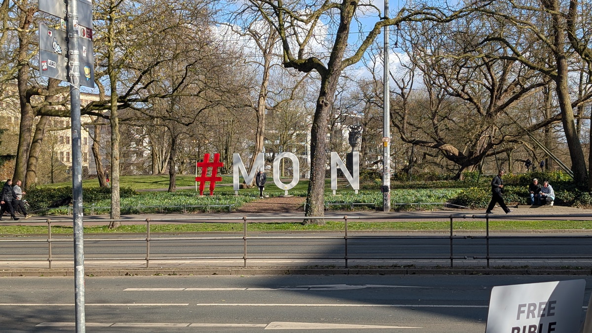 Titelbild der Location Moin Schriftzug