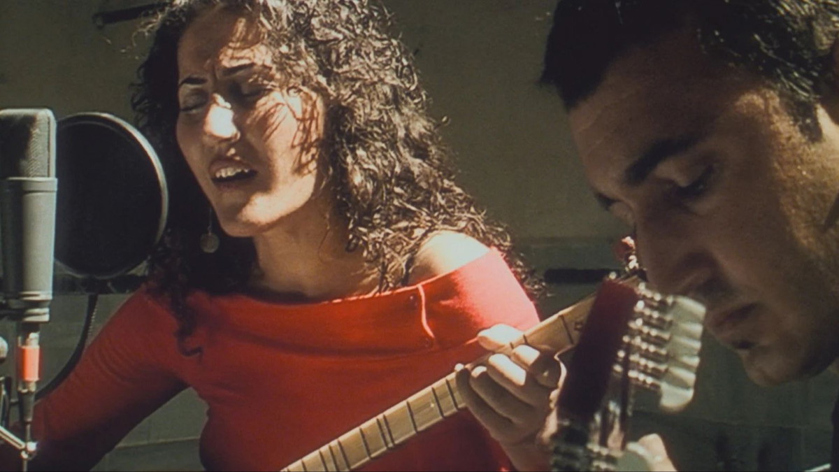 Crossing the Bridge: The Sound of Istanbul