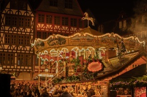 Heidelberger Weihnachtsmarkt auf dem Bismarckplatz