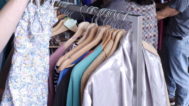 Kleidertausch mit Kinderbekleidung