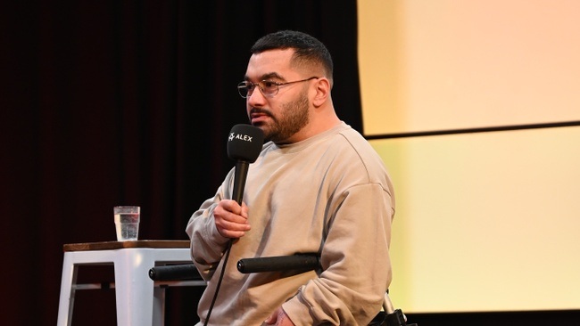 Late Night Comedy: Erhanxo