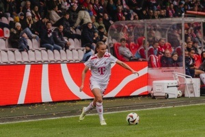 Derby am Geißbockheim für die FC-Frauen