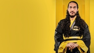 Comedy mit Gebärdensprachdolmetscher: Masud Akbarzadeh "Geisha - Die Kunst der Unterhaltung"