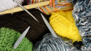 Ran an die Nadeln - Basics für Strickanfänger*innen