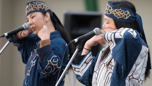 Kapiw & Apappo-Ainu-Gesänge