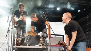 Lagerfeuer-Trio