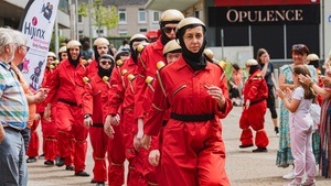 Hijinx Theatre & tanzbar_bremen (GB/DE): Enter the Robots