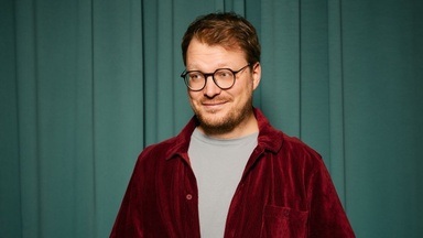 Maxi Gstettenbauer mit "KOMPLETT ABSURD"