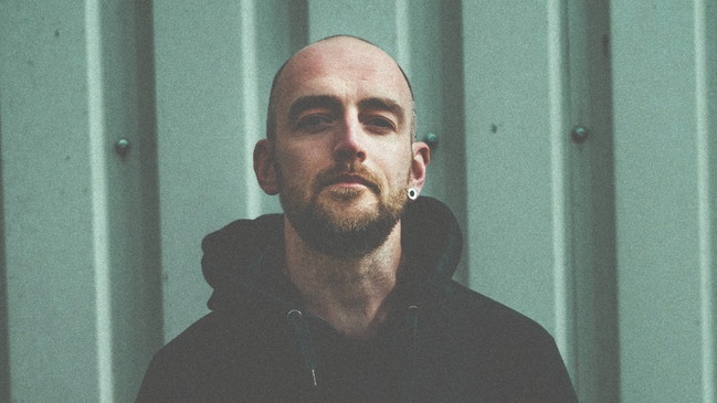 F+K LIVE SOUND: DaveMcKendry (Singer-Songwriter, IRL)