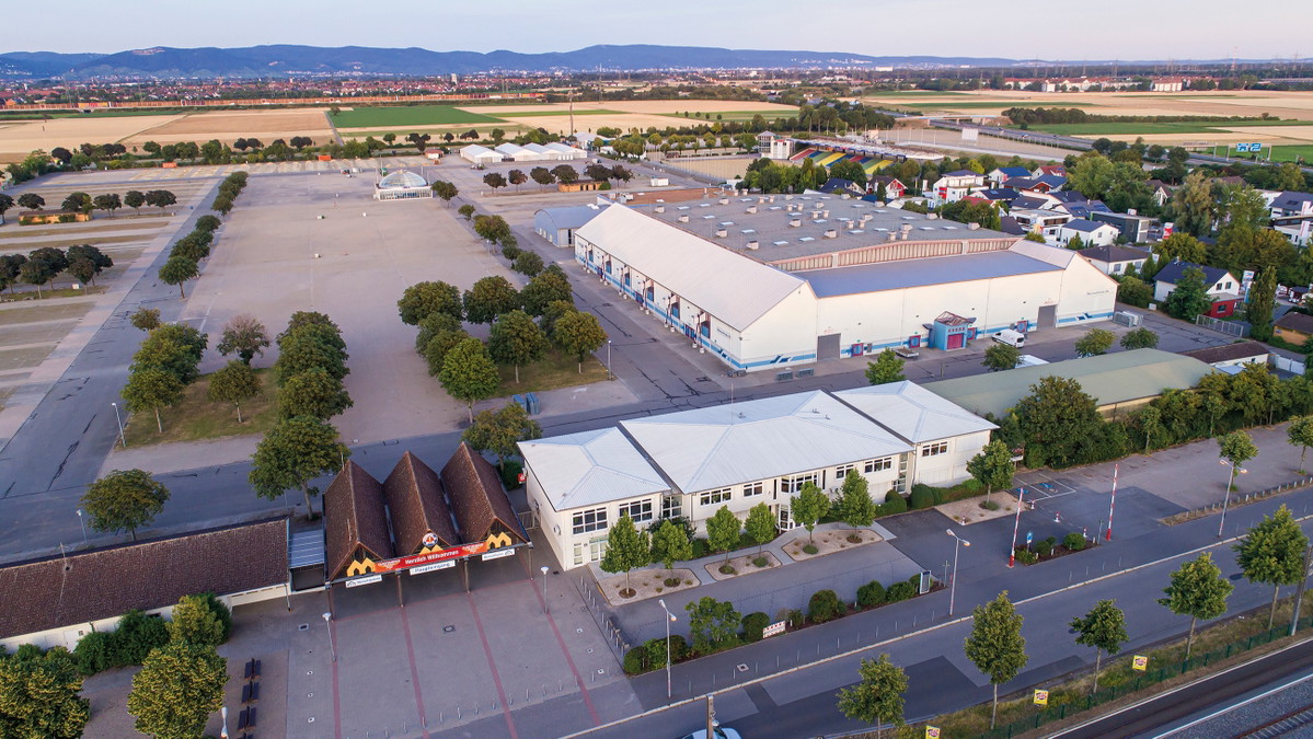 Maimarktgelände Mannheim mit Maimarkthalle und Maimarktclub