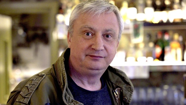 Meetings without translation: “Gesellshaft mit beschränkter Hoffnung” by Karsten Krampitz