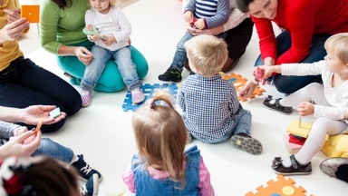 Eltern-Kind-Spielgruppe für (Groß-)Eltern mit Kindern von 1-3 Jahren