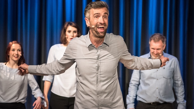 STEIFE BRISE - "Momentical - das improvisierte Musical"