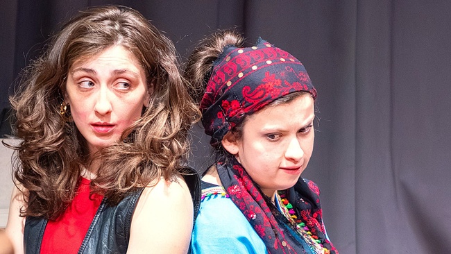 »Jeder hat sein eigenes Grab« – Theater