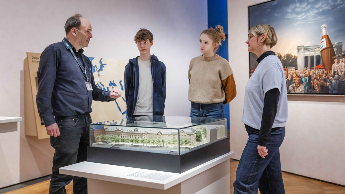 Titelbild der Veranstaltung „Sammeln für Deutschland“? Das Museum unter vier Staatsformen  Themenführung zum „Internationalen Tag der Demokratie“, 15. September