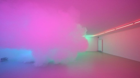 Artist Talk in der Ausstellung "Colour Crush" mit Zora Kreuzer