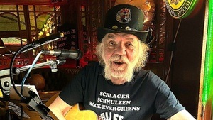 ABER BITTE MIT SCHLAGER! - RETRO-SCHLAGER MIT DIETER HAHNE alias THE COCK